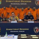 11 Tersangka Judi Online Diciduk di Rumah Mewah Tangerang: Pengelola hingga Ahli SEO